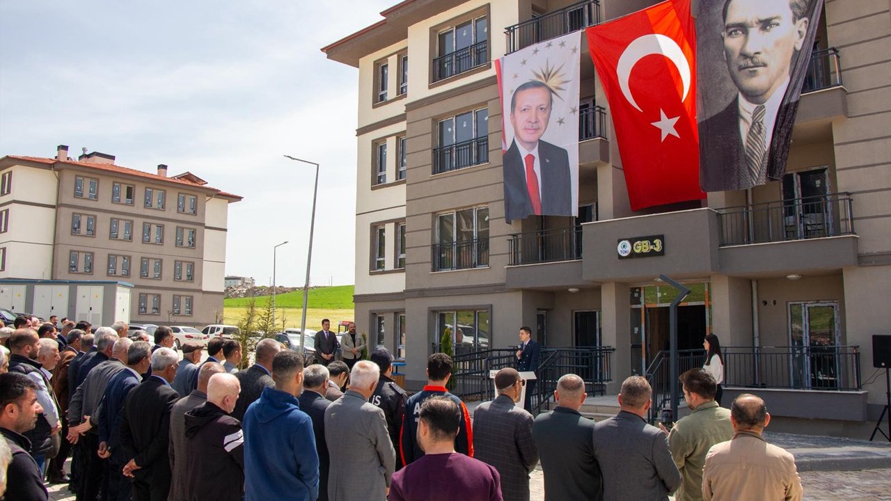 Diyarbakır'da 82 Deprem Konutu Teslim Edildi1