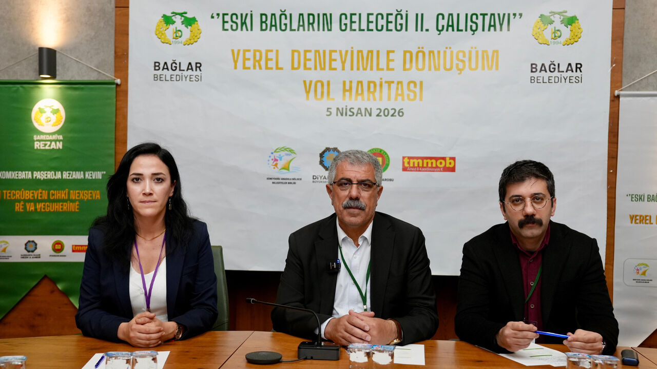 Diyarbakır'da Bağlar'ın Geleceği Masaya Yatırıldı2-1