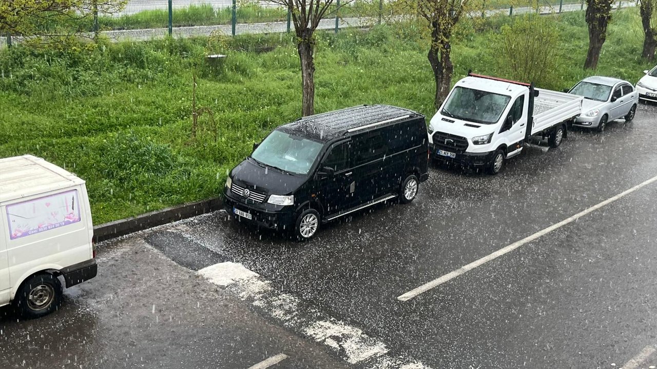 Diyarbakır’da Dolu Yağışı Hayatı Olumsuz Etkiledi2