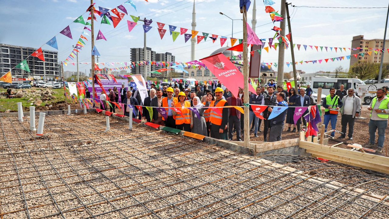 Diyarbakır’da Hasta Yakınlarını Rahatlatacak Poroje3