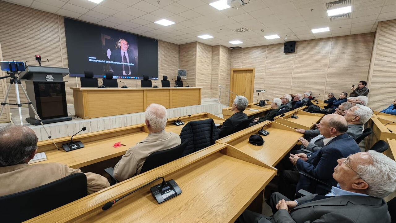 Diyarbakır’da Kürt Dilbilimciye Duygusal Anma5