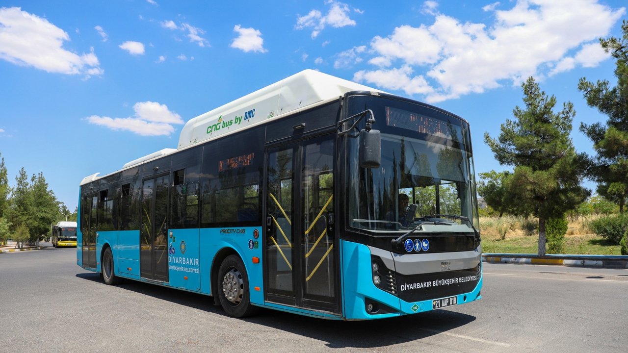 Diyarbakır’da otobüste altın dolu çanta unutuldu