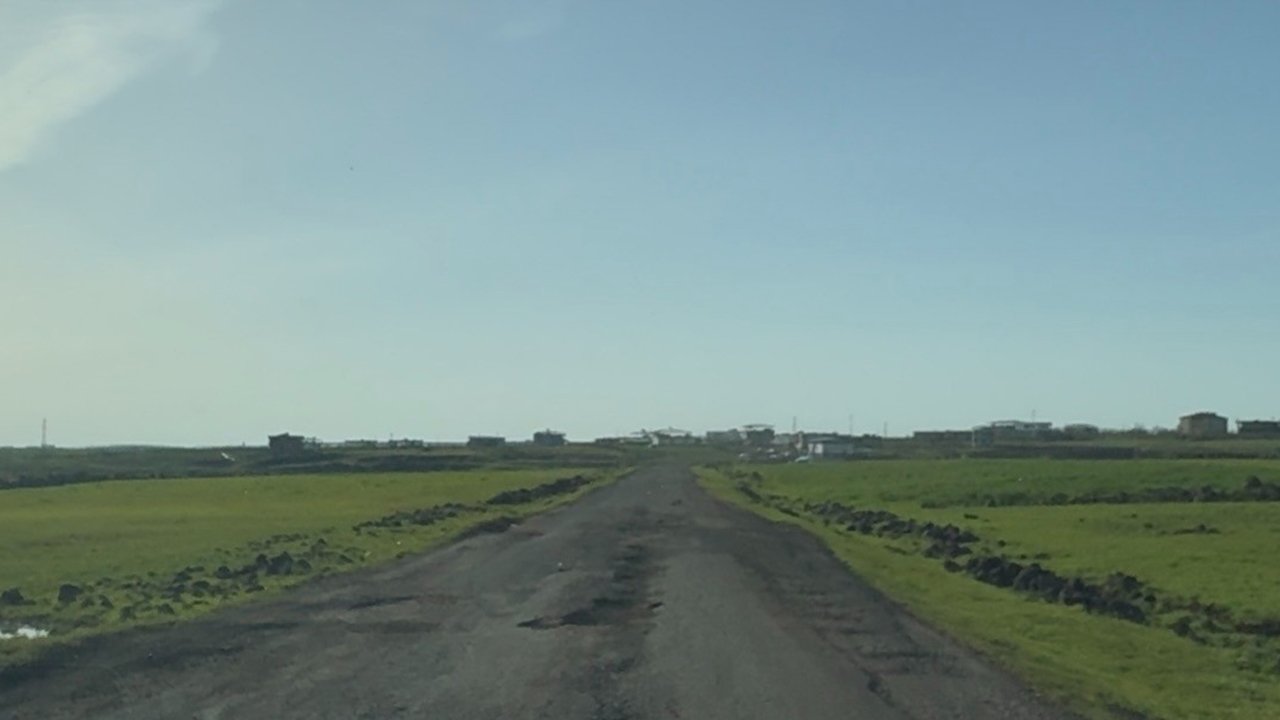 Diyarbakır’da Yağış Sonrası Yollar Köstebek Yuvasına Döndü