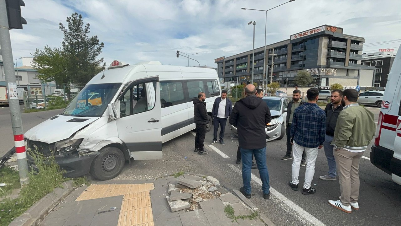 Diyarbakır’da Yolcu Minibüsü4