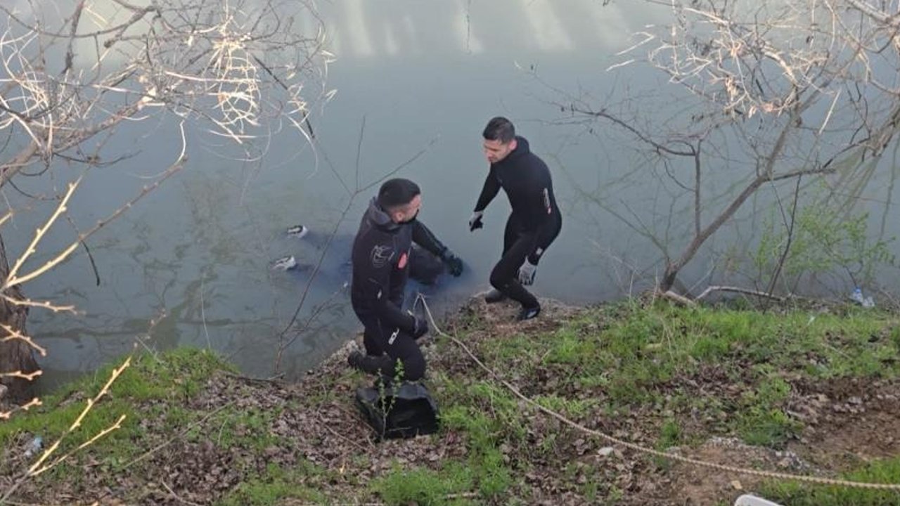 Tunceli'de Munzur Nehrinde Kadın Cesedi Bulundu