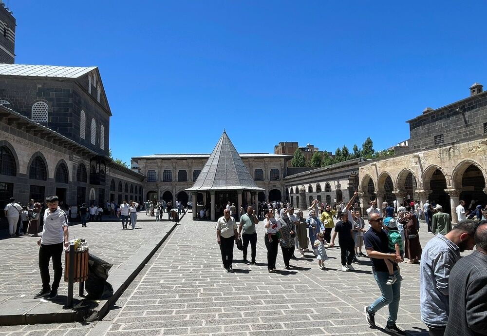 Diyarbakir Ulucami Bayram Yogunlugu
