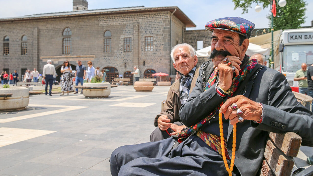 Diyarbakır Ve Mardin'de Bayram Yoğunluğu