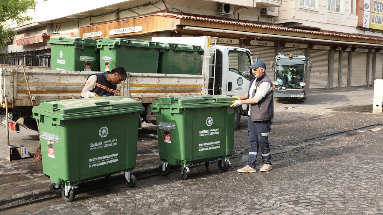 Diyarbakır’a Yeni Nesil Çöp Konteyneri