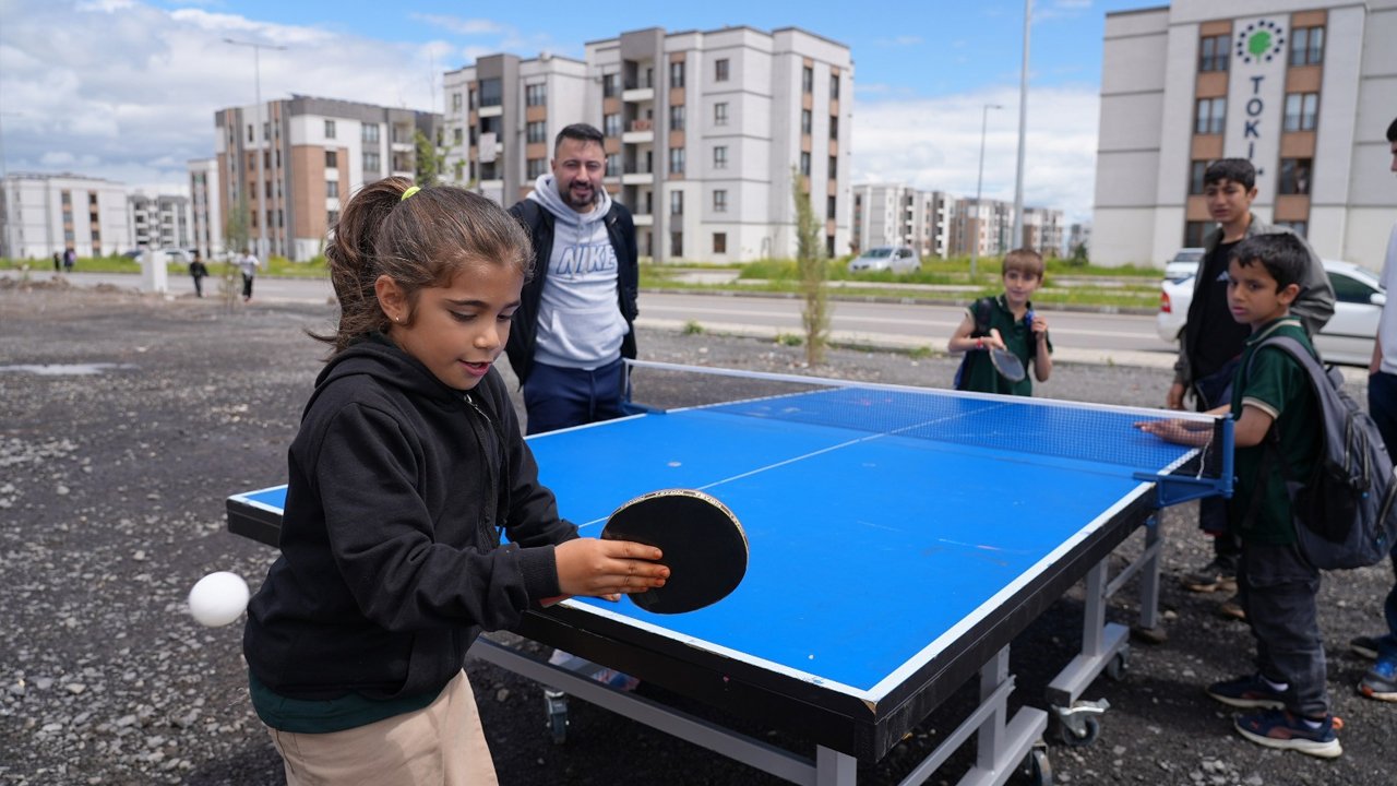 Diyarbakır’da Belediye, Çocukları Sokakta Sporla Buluşturdu