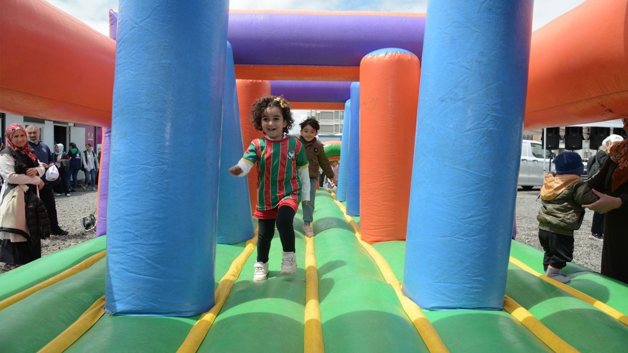 Diyarbakır’da Belediye, Çocukları Sokakta Sporla Buluşturdu1