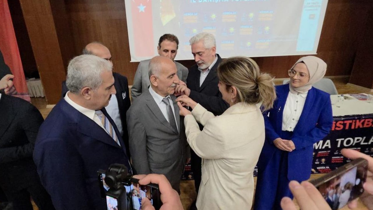 Diyarbakır’da Chp Ve Yrp’den Ayrılan 100 Kişi Ak Parti’ye Katıldı