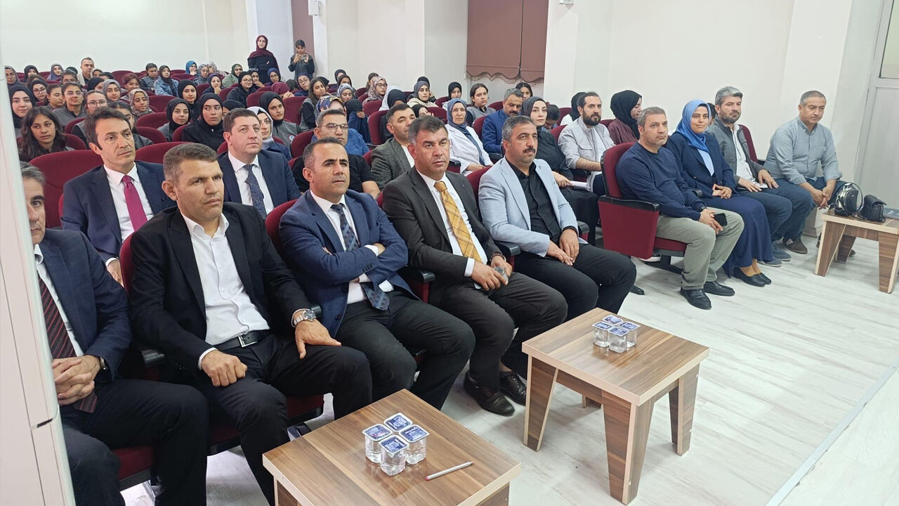 Diyarbakır’da ‘Elif’in Rengi’ Belgeseline Yoğun Ilgi