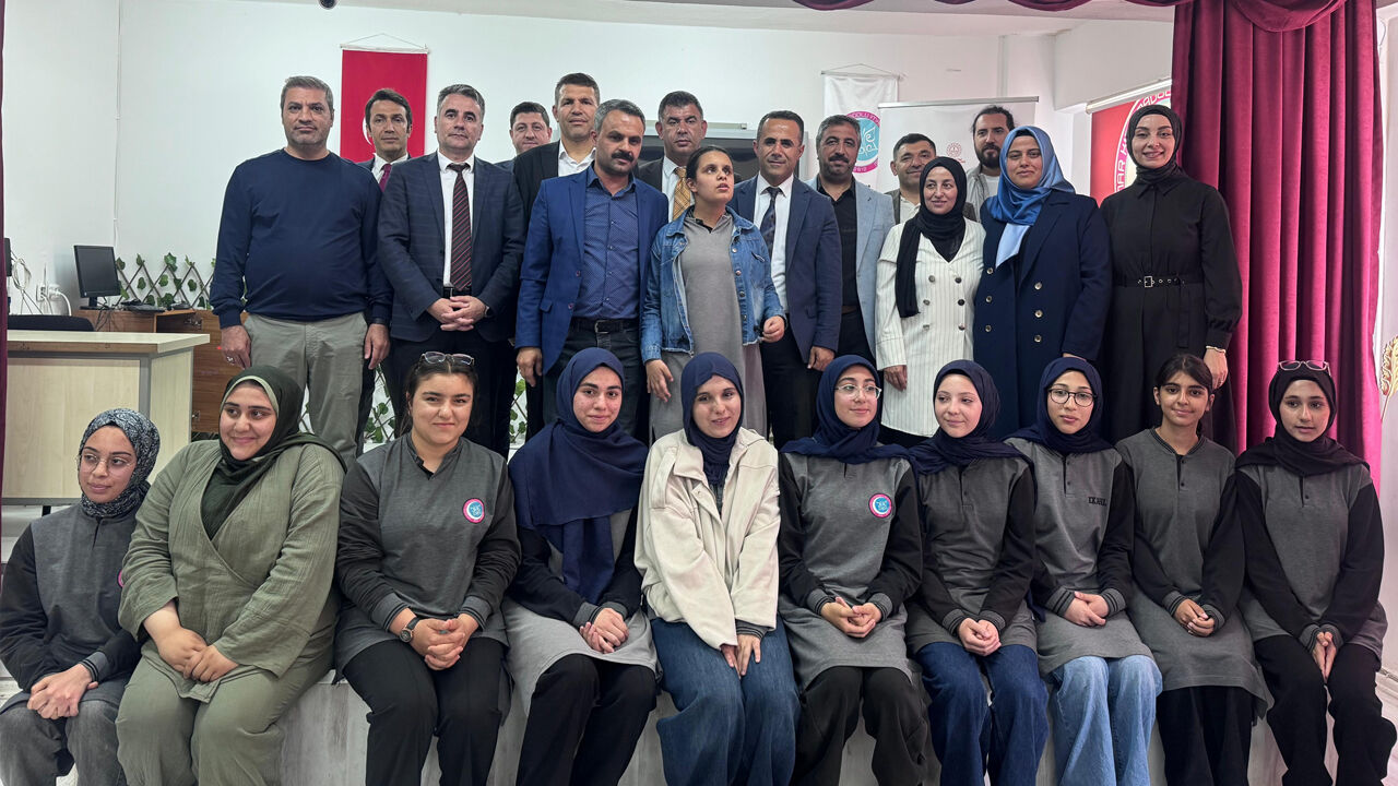Diyarbakır’da ‘Elif’in Rengi’ Belgeseline Yoğun Ilgi1