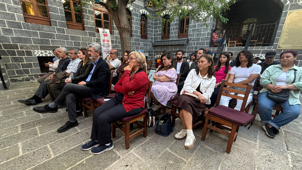 Diyarbakır’da “Her Şey Normalmiş Gibi” Söyleşisi5