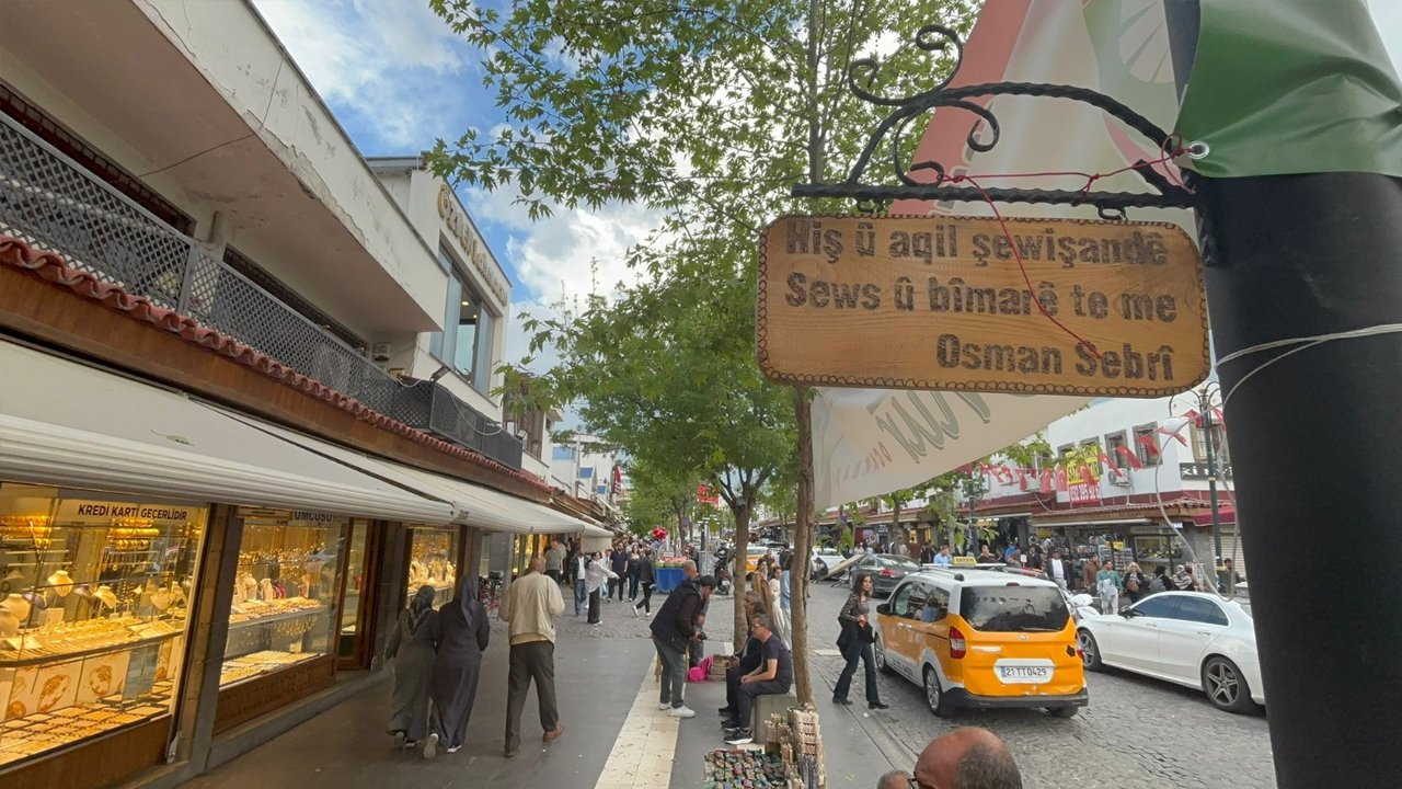Diyarbakır’da Kürt Edebiyatı Sokağa Taştı2