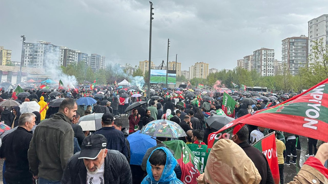 Diyarbakır’da Nefesler Tutuldu3