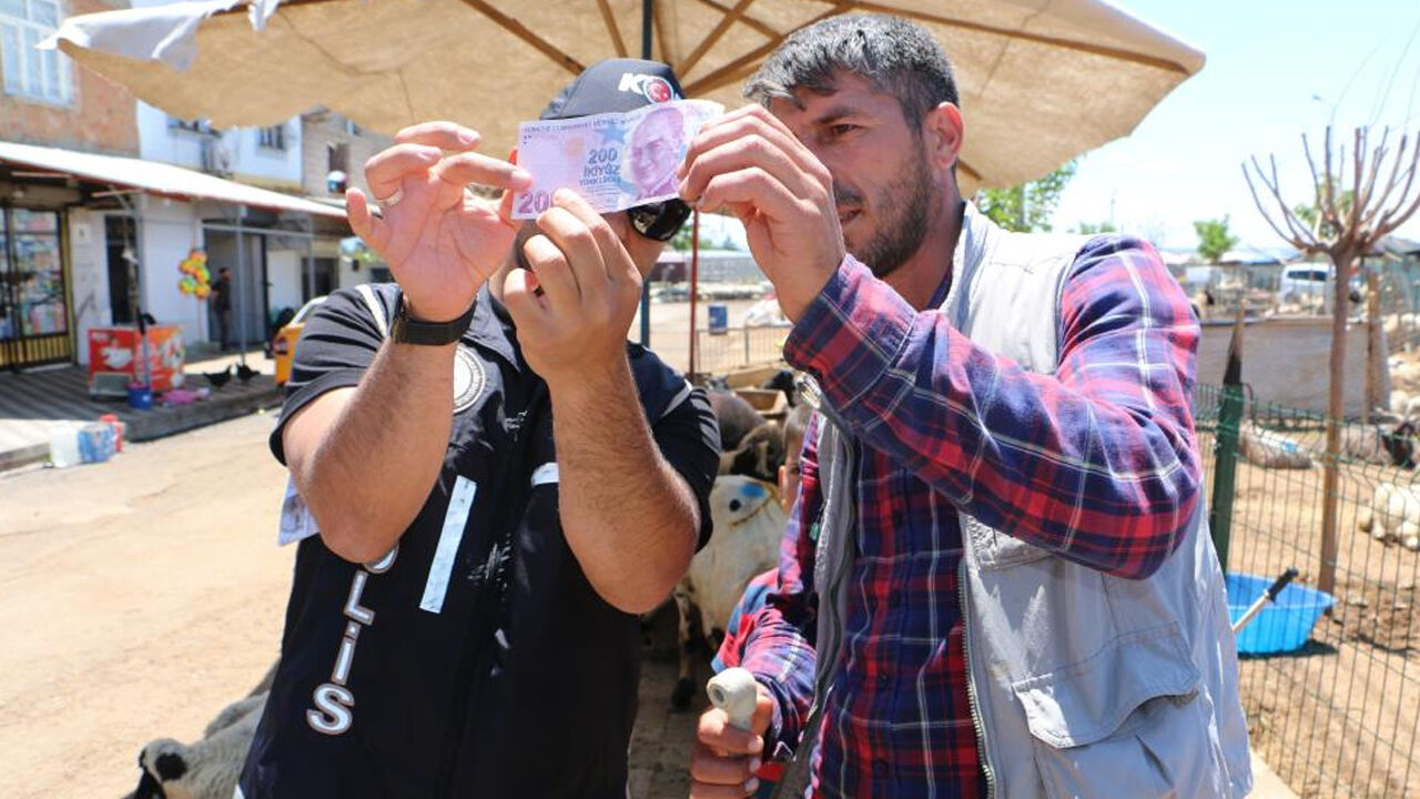 Diyarbakır’da Satıcılara Sahte Para Uyarısı