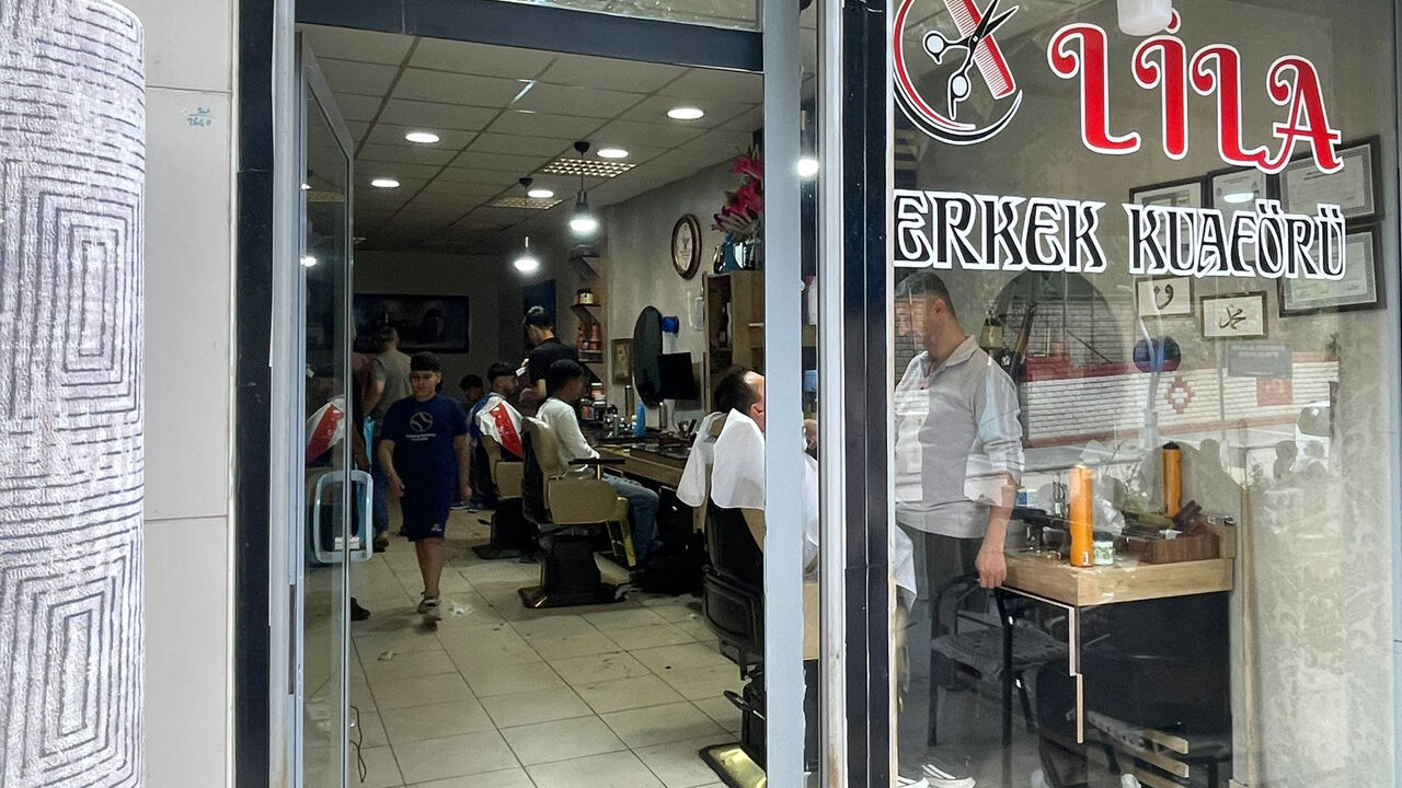 Diyarbakır’ın Kırsalında Berber Kuyruğu3