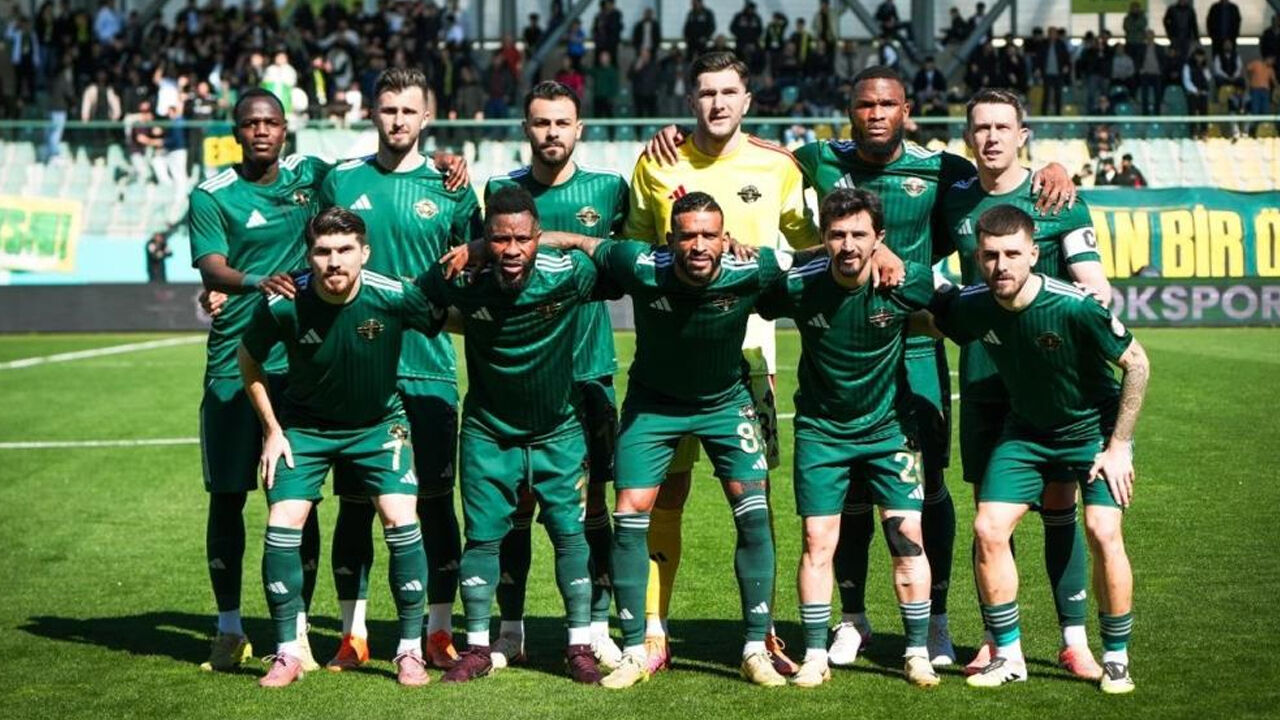 Süper Lig'e Yükselecek Son Takım Yarın Belli Olacak