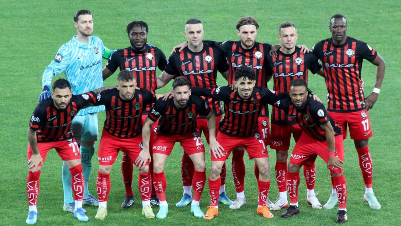 Süper Lig'e Yükselecek Son Takım Yarın Belli Olacak1