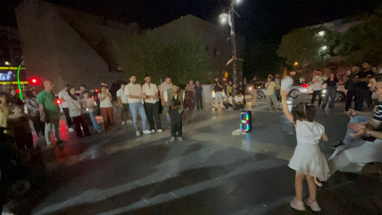 Diyarbakır'da Her Akşam Ayrı Bir Coşku3