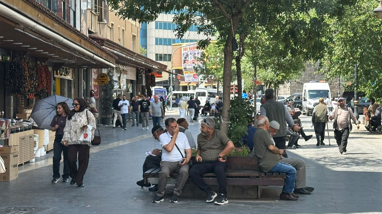 Diyarbakır’da Meydanlar Boşaldı4