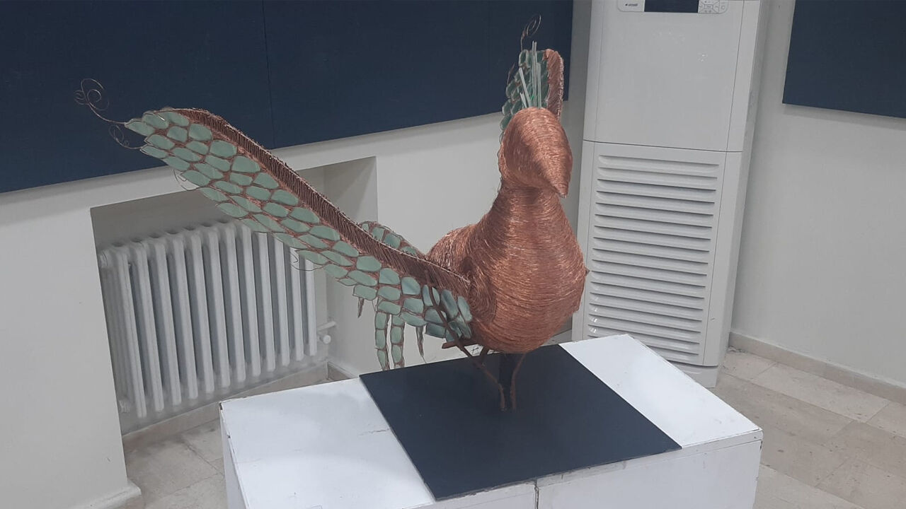 Diyarbakır’da Üniversite Öğrencileri, Atık Malzemeleri Sanat Eserine Dönüştürüyor4