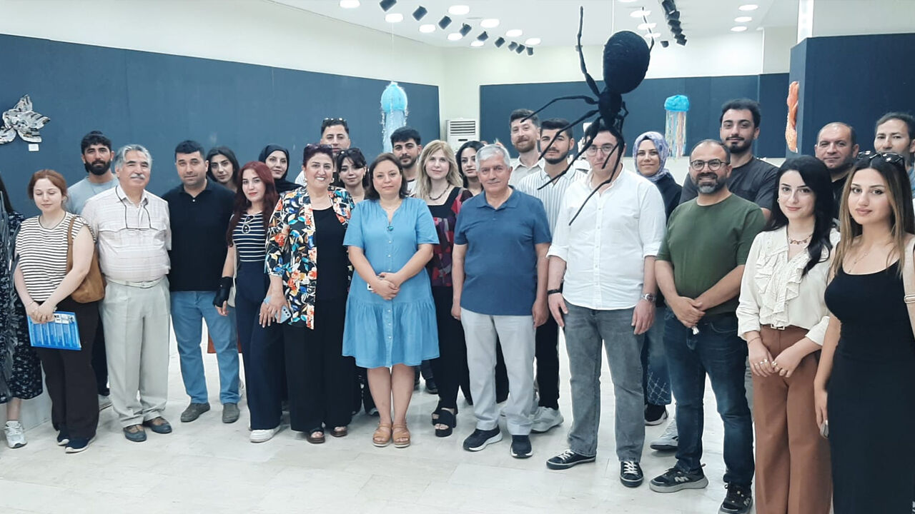 Diyarbakır’da Üniversite Öğrencileri, Atık Malzemeleri Sanat Eserine Dönüştürüyor5