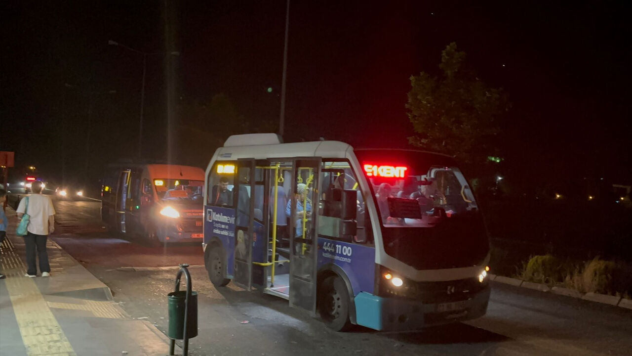 Diyarbakır’daki Hastane Girişi Karanlığa Gömüldü1