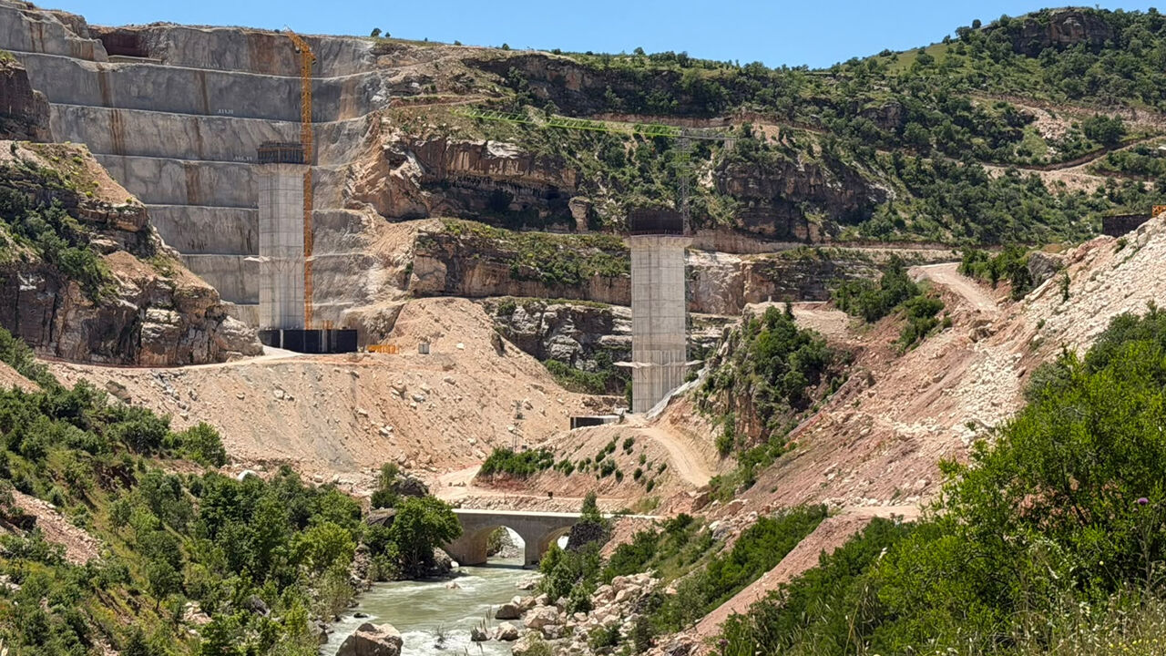 Diyarbakır’daki Tarihi Köprüye Büyük Kötülük!