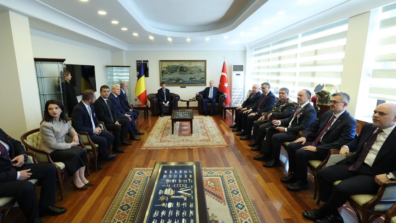 Erdoğan. Romanya Cumhurbaşkanı Dan Ile Bir Araya Geldi1