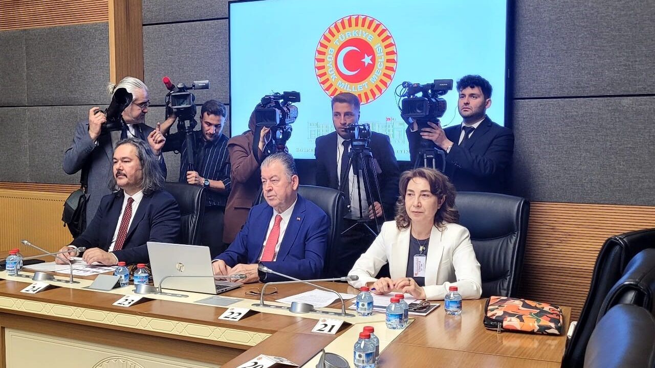 Komisyon Toplanti