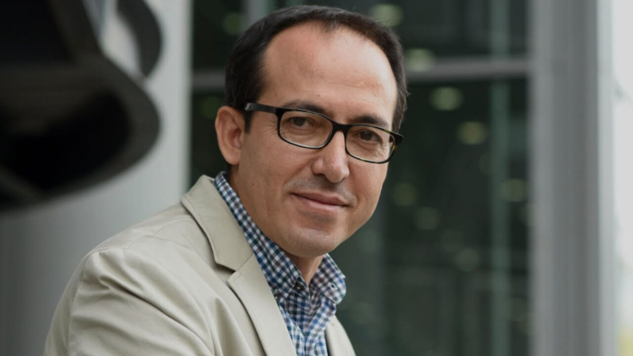 Kürt Yazar Burhan Sönmez'e İtalya'dan Prestijli Ödül