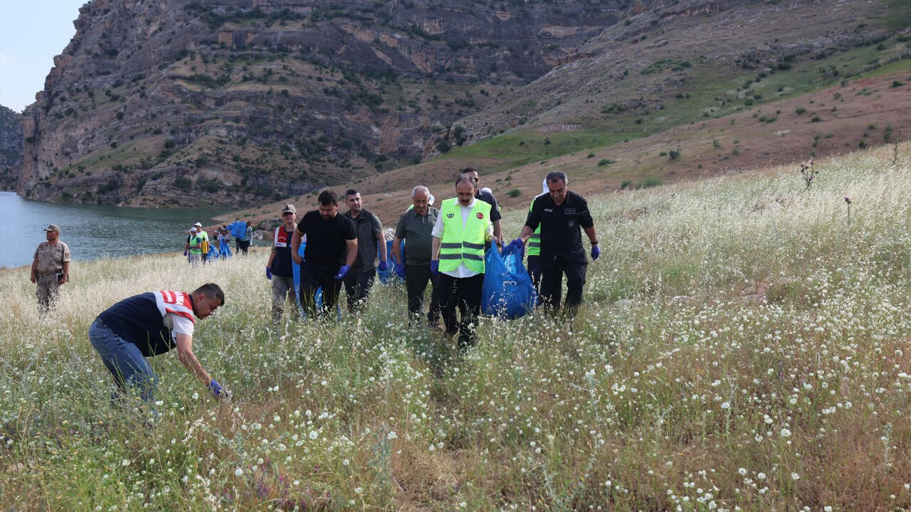 Siirt'te Botan Vadisi Milli Parkı'nda Çevre Temizliği Yapıldı2
