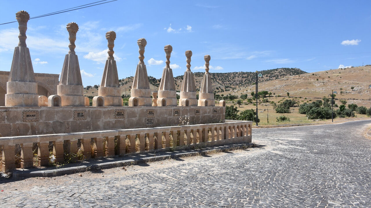 Şırnak’ta Ezidilerin Dönüşüyle ‘Mağara Köyü’ Turizme Açıldı2