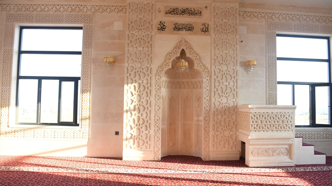 Bismil'de Iş Insanının Yaptırdığı Cami Belediyeye Teslim Edildi4