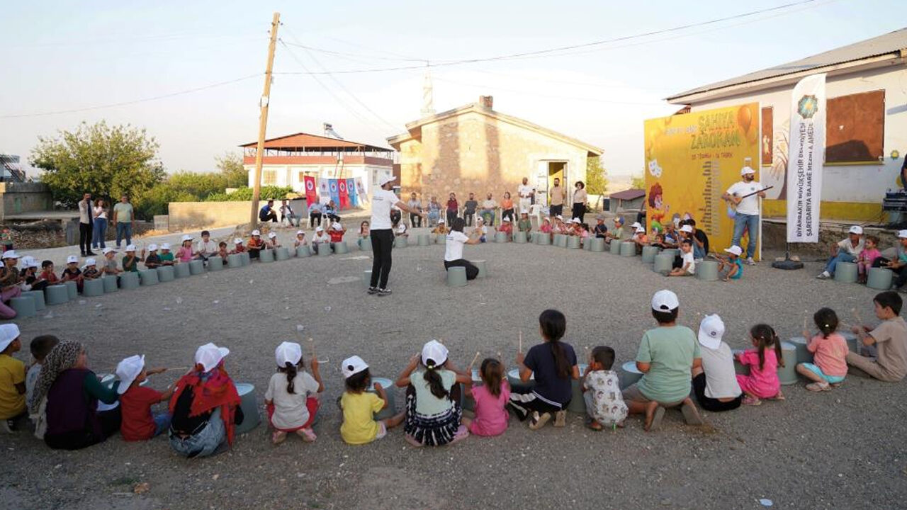 Diyarbakır’da Çocuklar Gezici Müzik Atölyesi Ile Buluşacak2