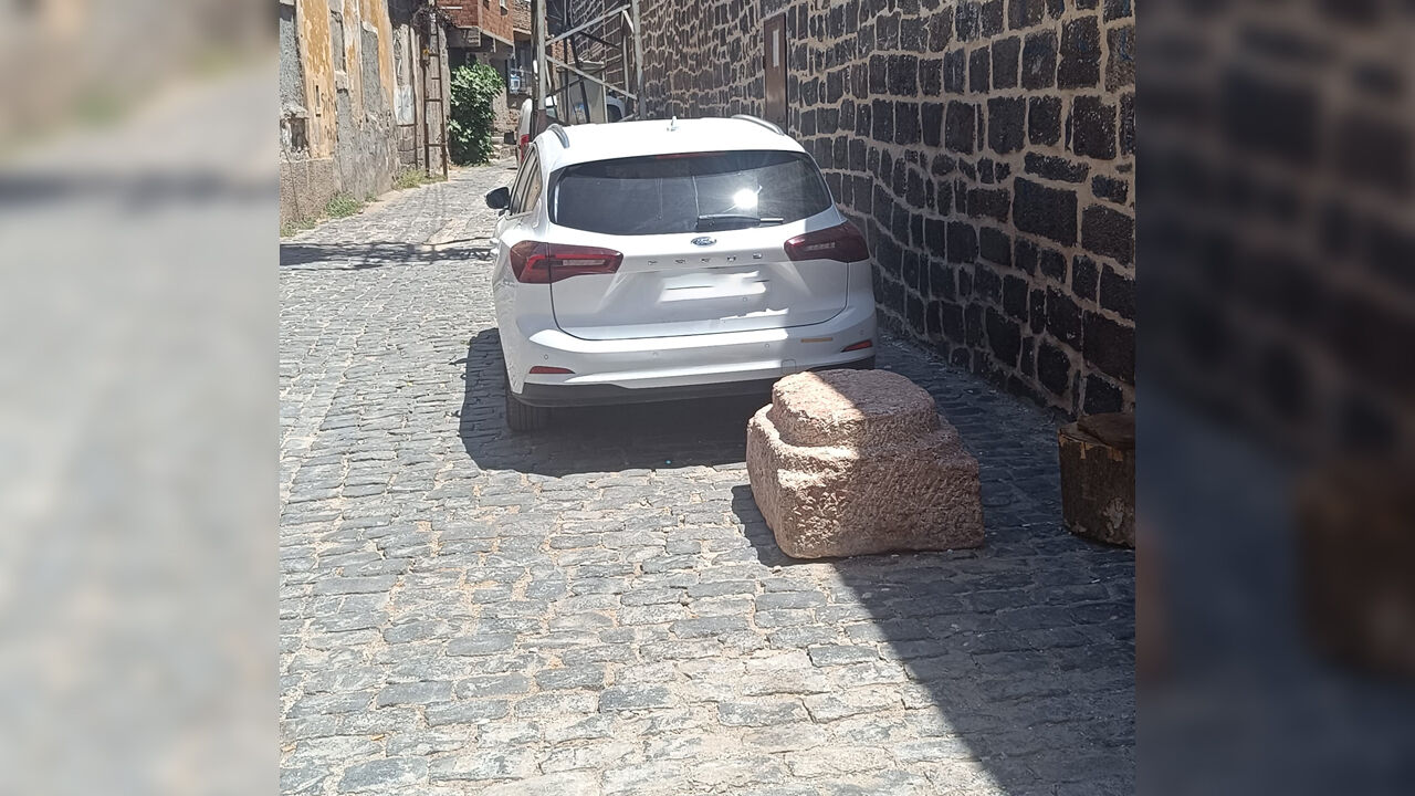 Diyarbakır'da Sokakta Unutulan 6 Bin Yıllık Tarih