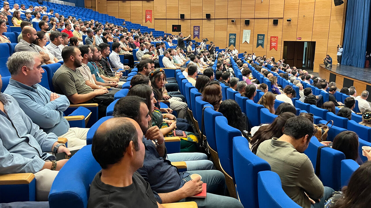 Diyarbakır’da Tarihsel Konferans Başladı2