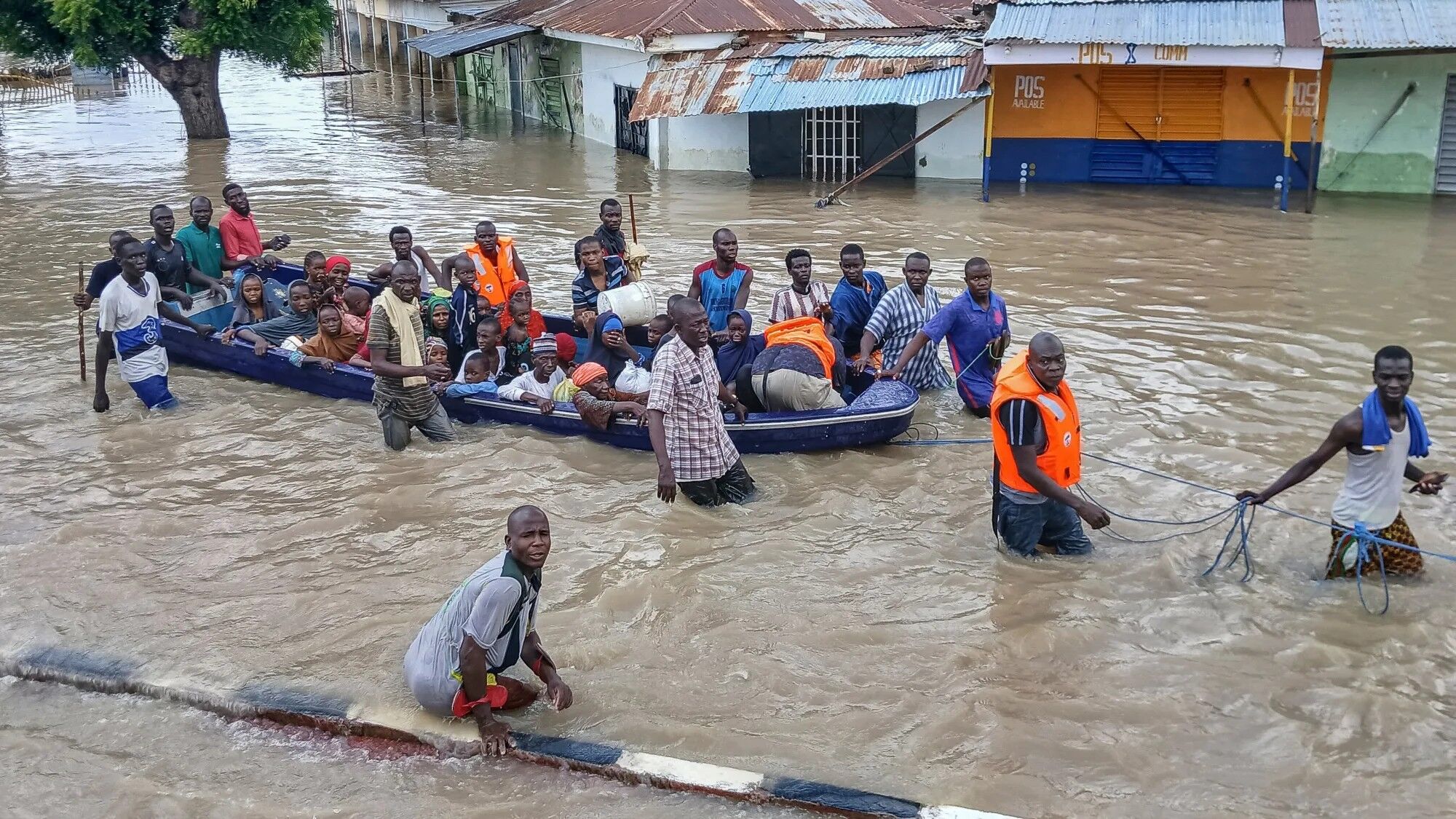 Dunya Sel Bati Afrika