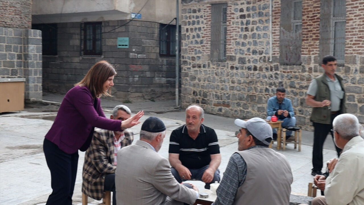 Konut Ve Kira Tartışmasına Serra Bucak’tan Yanıt1
