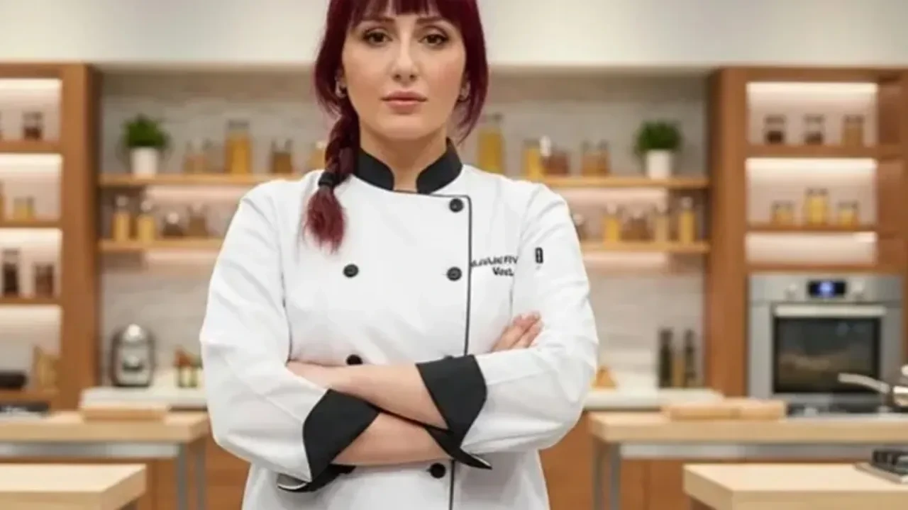 Masterchef 2026 Esra Turk Kimdir Aslen Nereli Masterchef Esra Evli Mi Esi Kim 3349670 202607251857 1