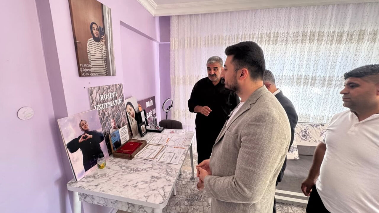 Saadet Partisinden, Rojin Kabaiş'in Ailesine Ziyaret