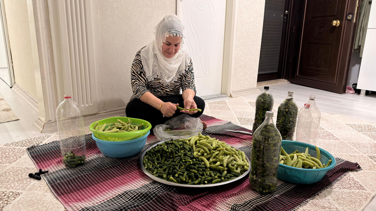 30 Yıllık Turşucu Diyarbakırlı Fatma’nın Mesaisi Başladı