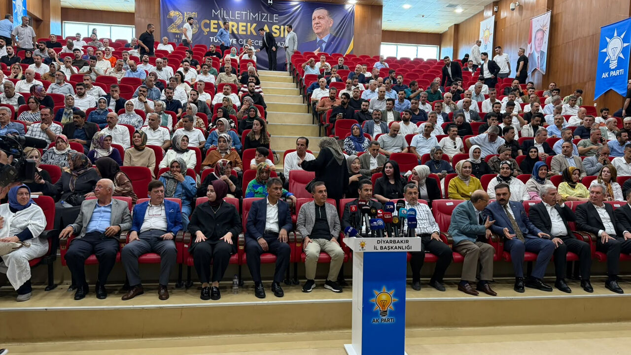 Ak Parti Diyarbakır’da 25. Yılını Kutladı3