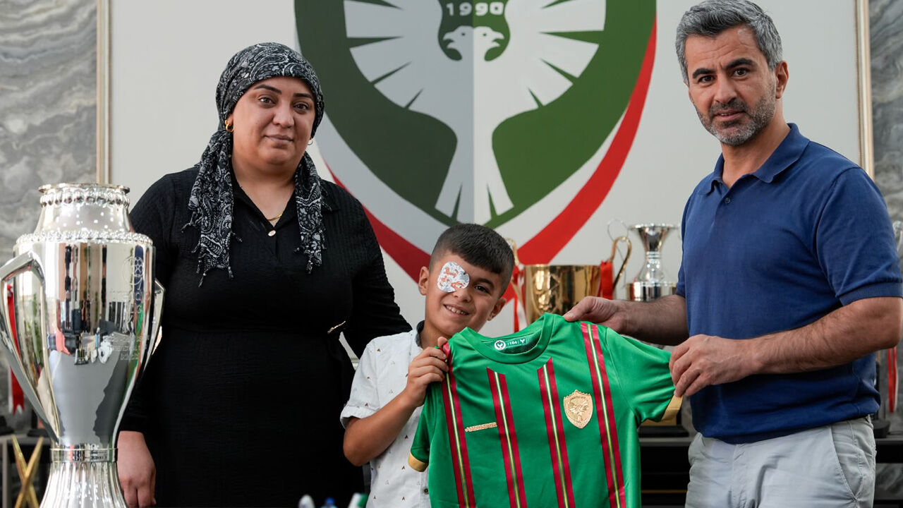 Amedspor’dan Hüseyin’e Forma Ve Maç Daveti3