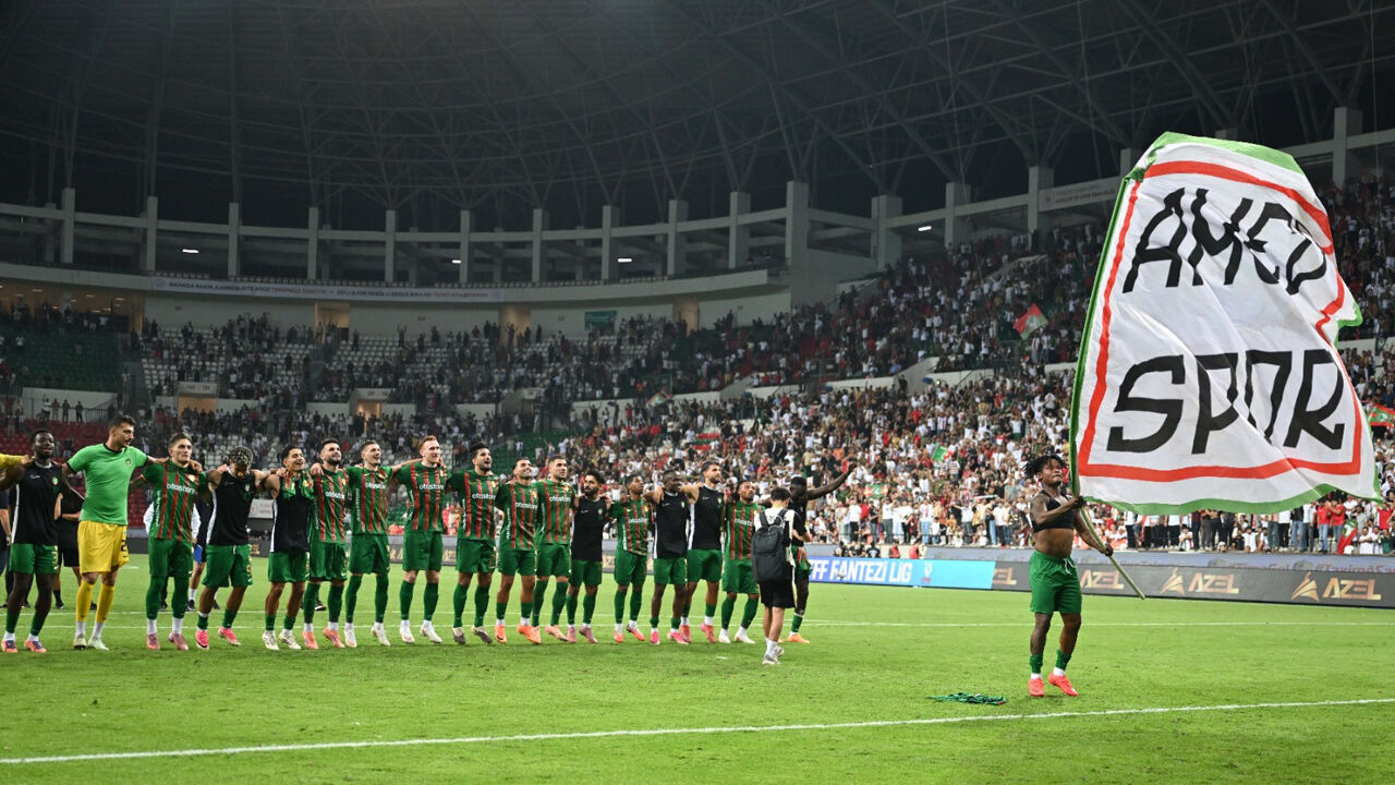 Amedspor’un Tarihi Gecesinde Zafer Pozu2