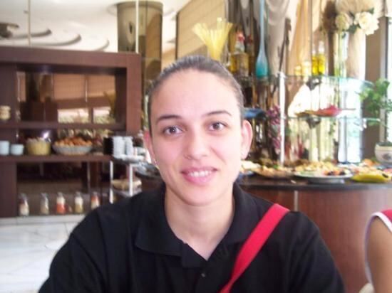 Aysun Zbek 48E0C0B8 A0F5 4E5F 9B76 27345A9Bf5D Resize 750