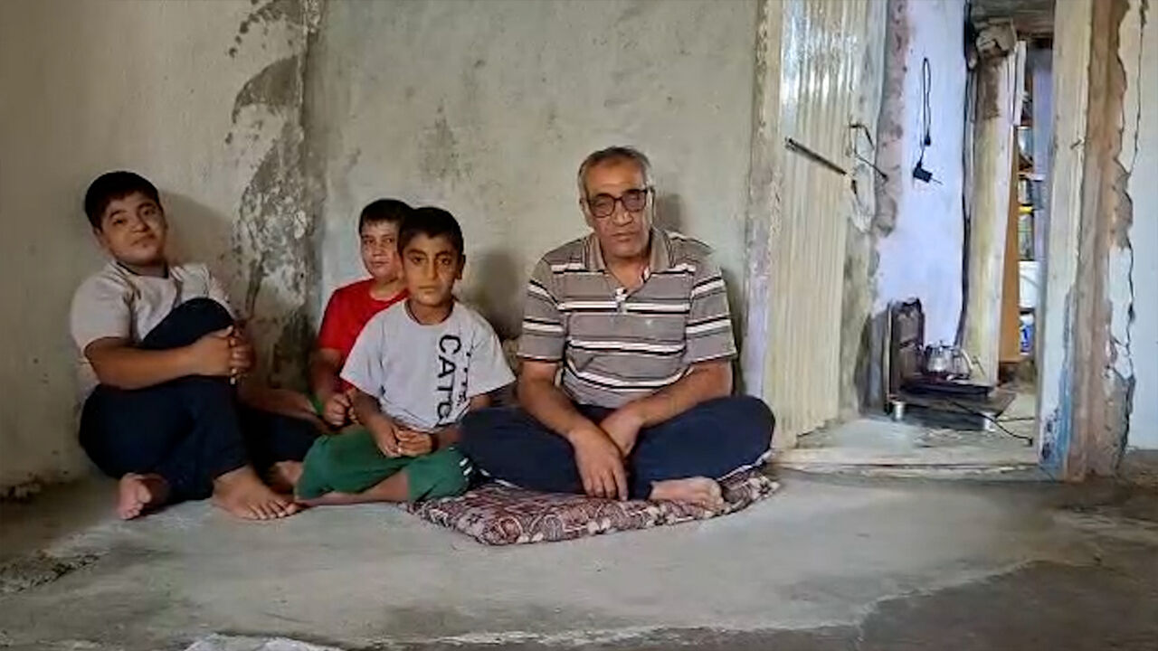 Diyarbakır’da Çökme Tehlikesi Olan Evde Korkulu Yaşam6