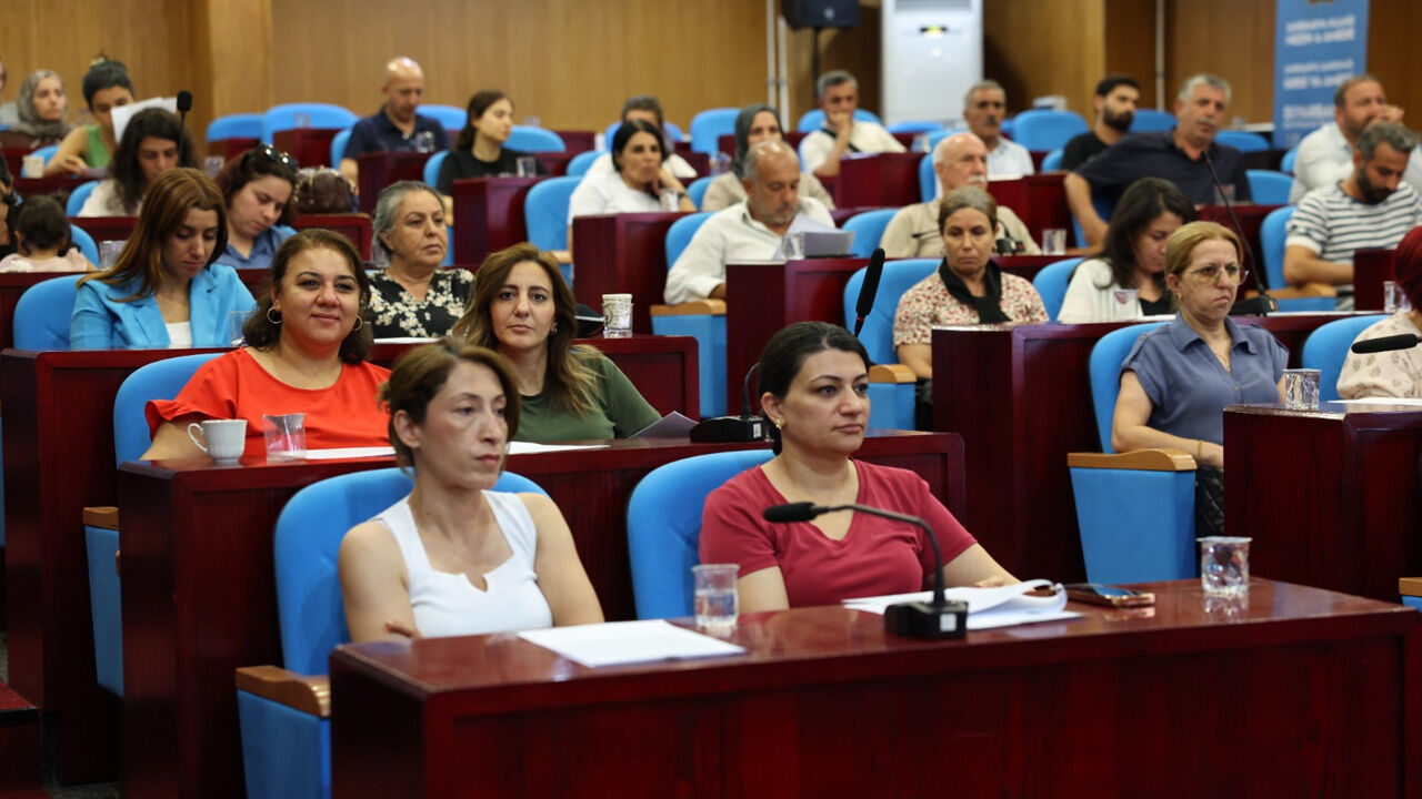 Diyarbakır'da Doğan Hatun'un Yerine Yeni Eş Başkan Seçildi2